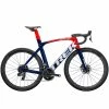 Vélo Route TREK Madone SLR 7 ETap Bleu Rouge -Vélos Complets Soldes trek22 madslr7ebr56 Velo Route TREK Madone SLR 7 eTap Bleu Rouge 1x1200